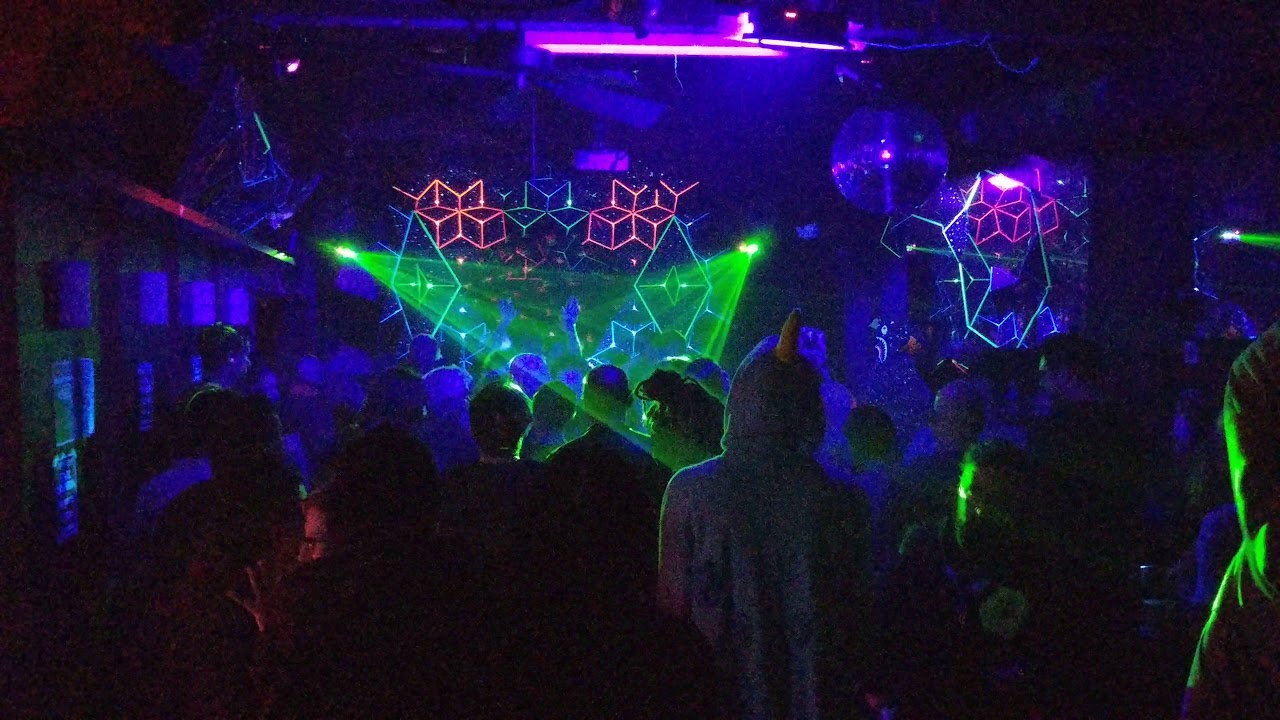 Khromata Opening for DJ Emok @ Khromata Nights - YouTube