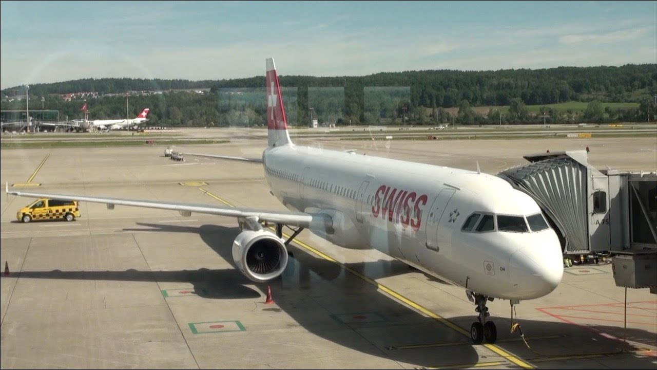 SWISS Airbus A321 HB-IOH LX 966 Zurich-Berlin BER Economy Class Seat 12F Trip Report