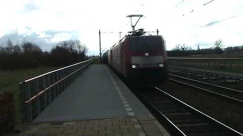 Very short mixed freight train DB schenker (8 Freightcars)