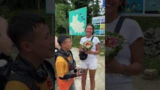 Heartwarming Moment In Ha Giang Foreign Traveler Bursts Into Joy As Easy Riders Gives A Flower
