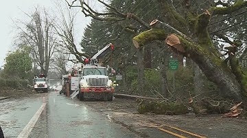 PGE crews working around-the-clock on power restoration