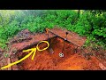 ШУРФ ЗАБРОШЕННОГО ХУТОРА!!! Поднял полы и углубляюсь во ВНУТРЬ фундамента. Ищу клад золота...