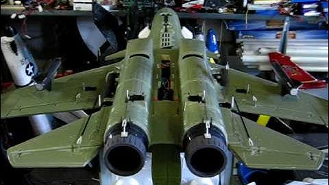 Su-34 RC plane with thrust vectoring setup