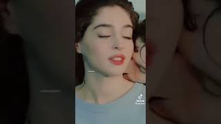 شقد بحب هيك حرك وهيك بوسه عل رقبه انشالله بكر اعمل فيكي هيكT