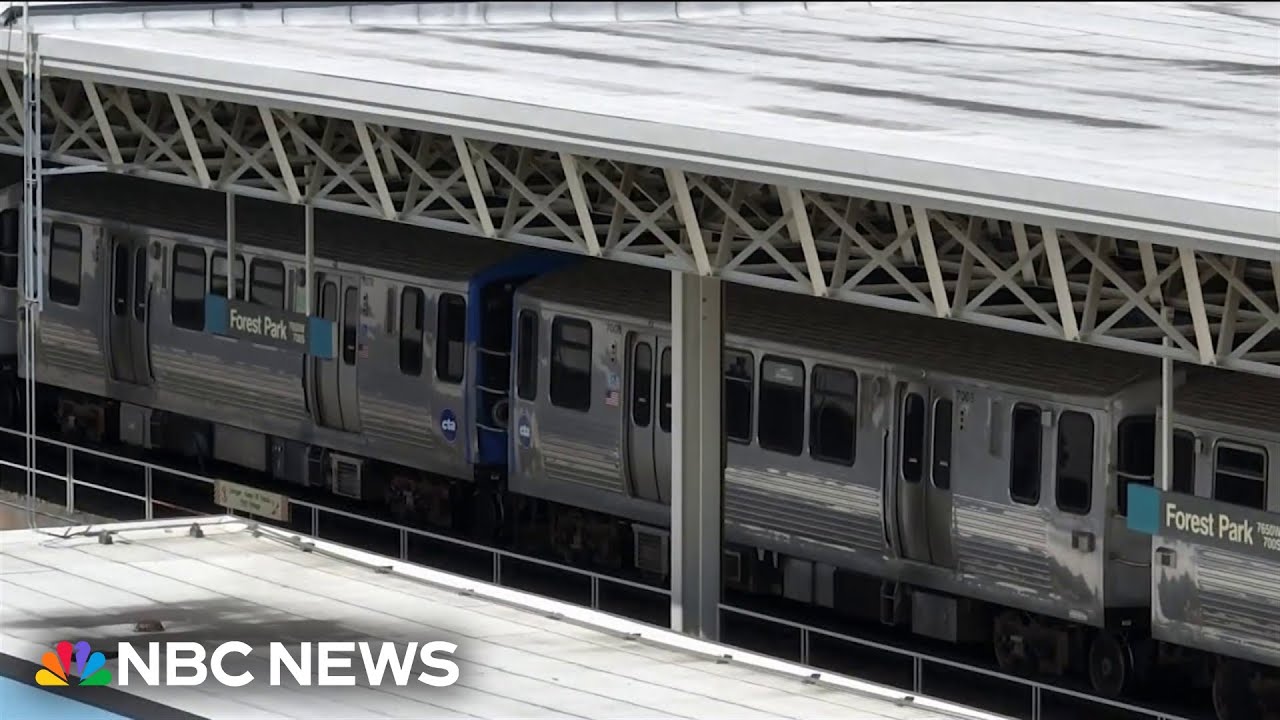 Four people killed in shooting on Chicago commuter train