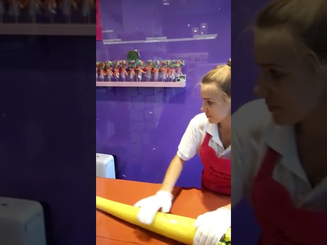 #אורימטייל ✈️| פולין 🇵🇱 | ורשה | חנות סוכריות