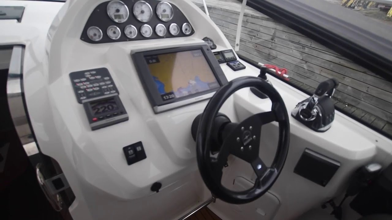 Bavaria Sport 34 interiör