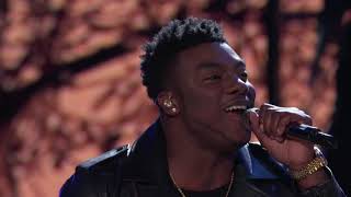 Video-Miniaturansicht von „Kirk Jay and Blake Shelton Perform "You Look So Good in Love" - The Voice 2018 Live Finale“