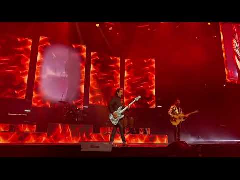 Ni Parientes Somos  (Bogotá 23 septiembre 2023) Los Tigres del Norte en Vivo