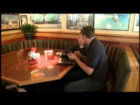 Red Robin Waiter Helps Boy Deal With Mother’s Death