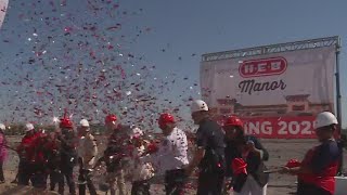 H-E-B breaks ground on Manor location