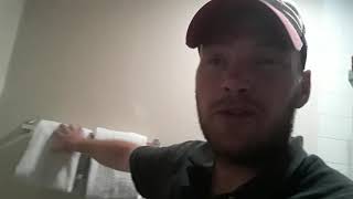 Red Roof Inn Hotel review.  Dont judge a book by its cover.  #travelonabudget