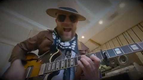 I´ll prove you wrong. A capo is a great tool for guitar players