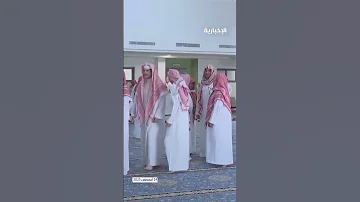 التزام الطلاب بالزي المدرسي الرسمي منذ اليوم الدراسي الأول 