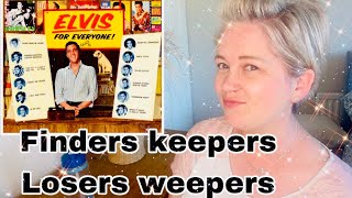 Fingers keepers! Elvis Fan Reaction!