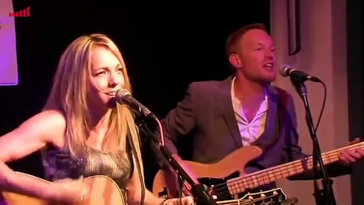 Guarda Melanie Dekker - Hippie - Radiofips Radiobühne su YouTube Guarda Melanie Dekker - Hippie - Radiofips Radiobühne su YouTube