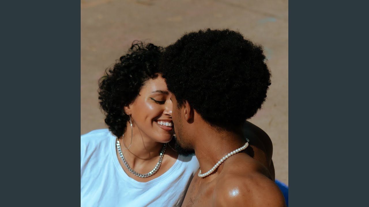 在 YouTube 上觀看「Feitiço」