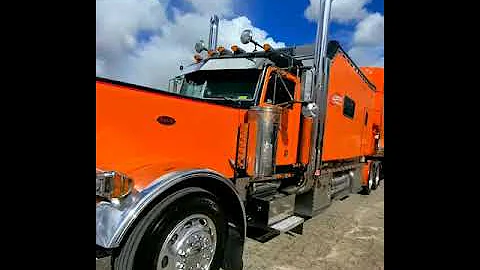 Mark Hoyt Peterbilt 379X got its SHINE