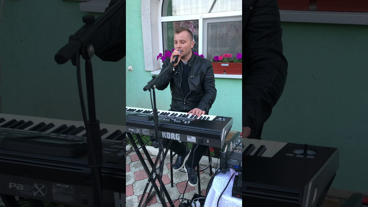 Univers.Sergiu Stamati.Oana Oana tel.079793288