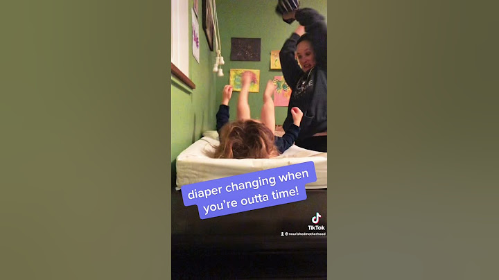 Diaper changing in a HURRY! Parents, you know what I’m talking about. #shorts #momlife #parenting