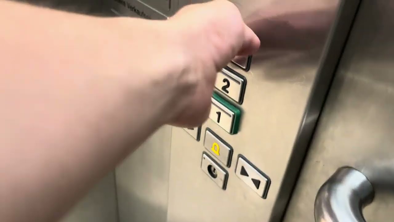 2002 Schindler Eurolift MRL at SCS Seiersberg, Graz, Austria