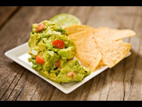 How to Make Chunky Guacamole