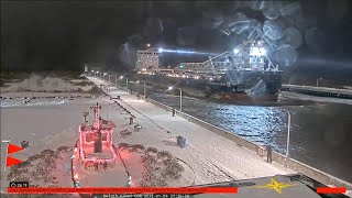 Stormy Seas - Algoma Innovator arrived in Duluth 01/04/2022