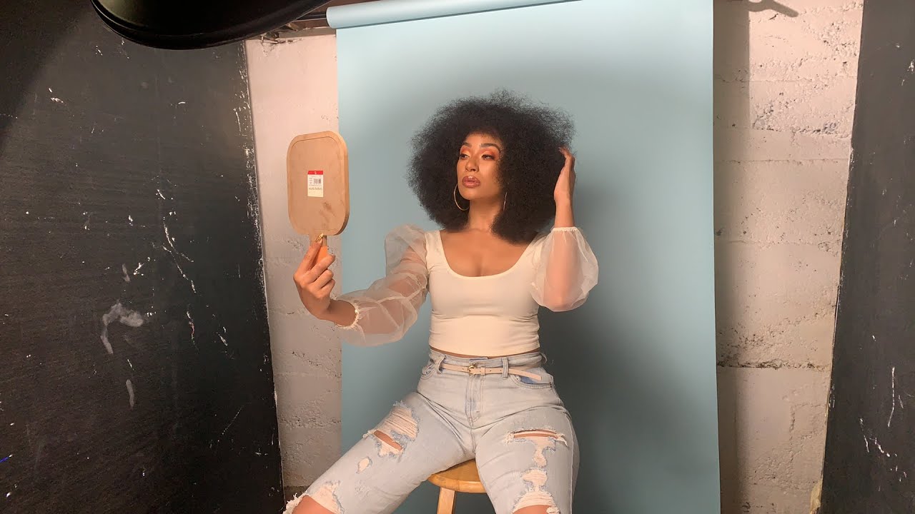 Essential Content.. Live with danita_nereyda and the Godox FV150 YouTube