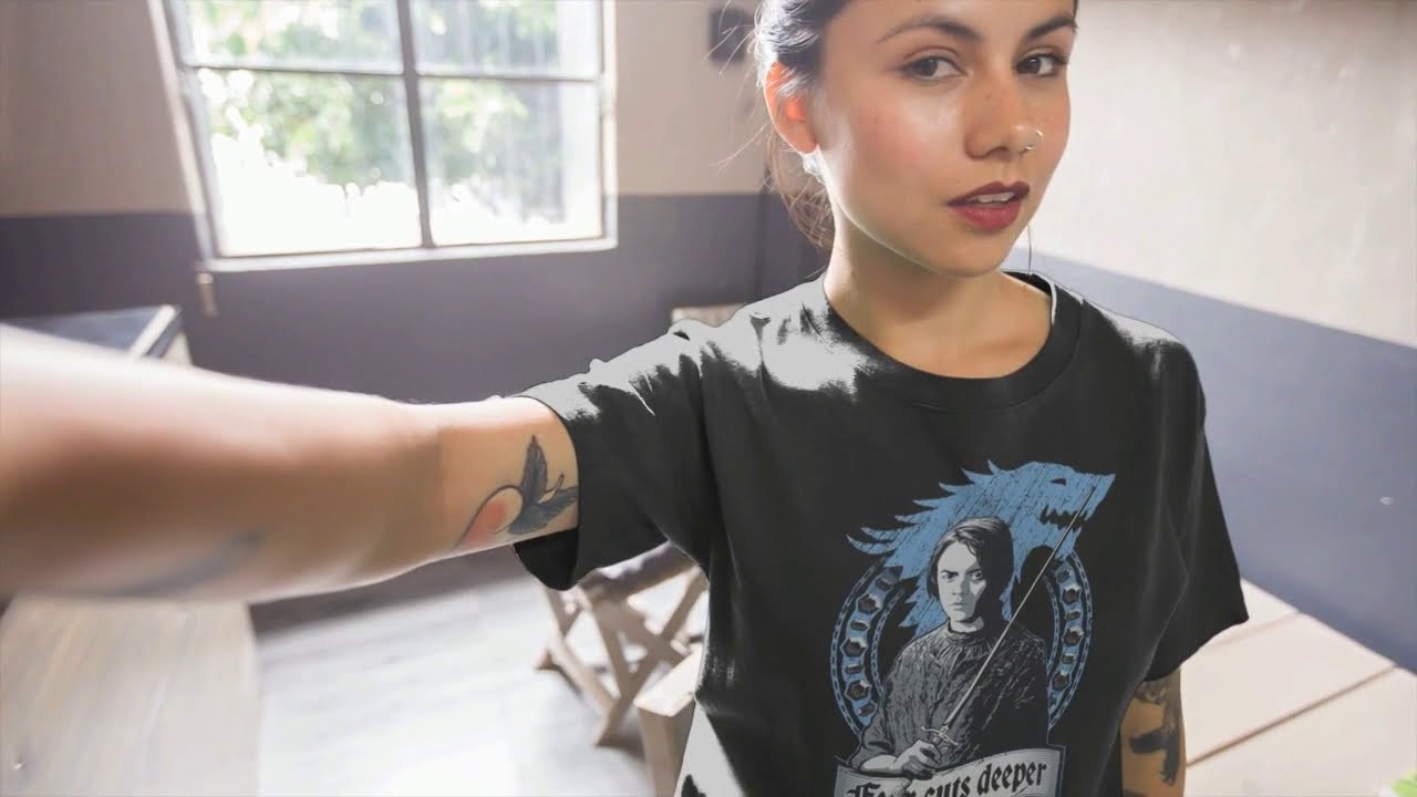 vous donner 40 designs de Game of Thrones pour Tshirt avec des images mockups