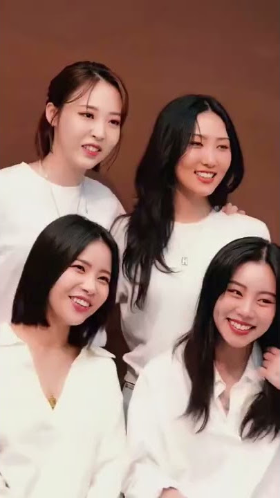 Wheein left RBW 😞#mamamoo