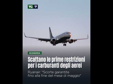 Video Scattano le prime restrizioni per i carburanti degli aerei: cosa succede negli aeroporti italiani?