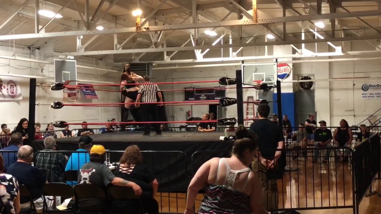 Phoenix Pro: Avery Rose vs Gemma Cross