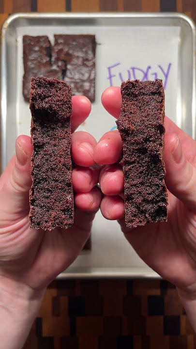 The Difference Between Fudgy vs Cakey vs Chewy Brownies #baking #brownie