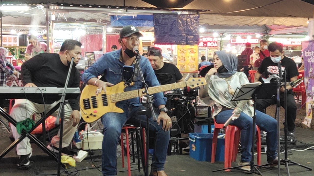 Live Band.... YouTube