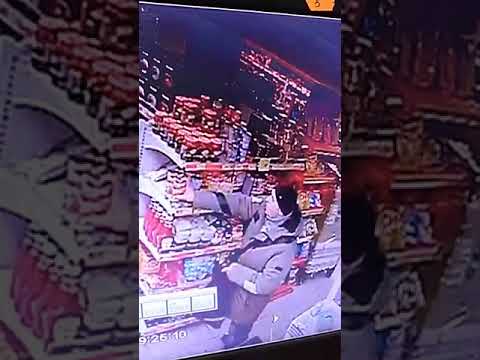 Самый смелый вор в мире ? #магазин #кража