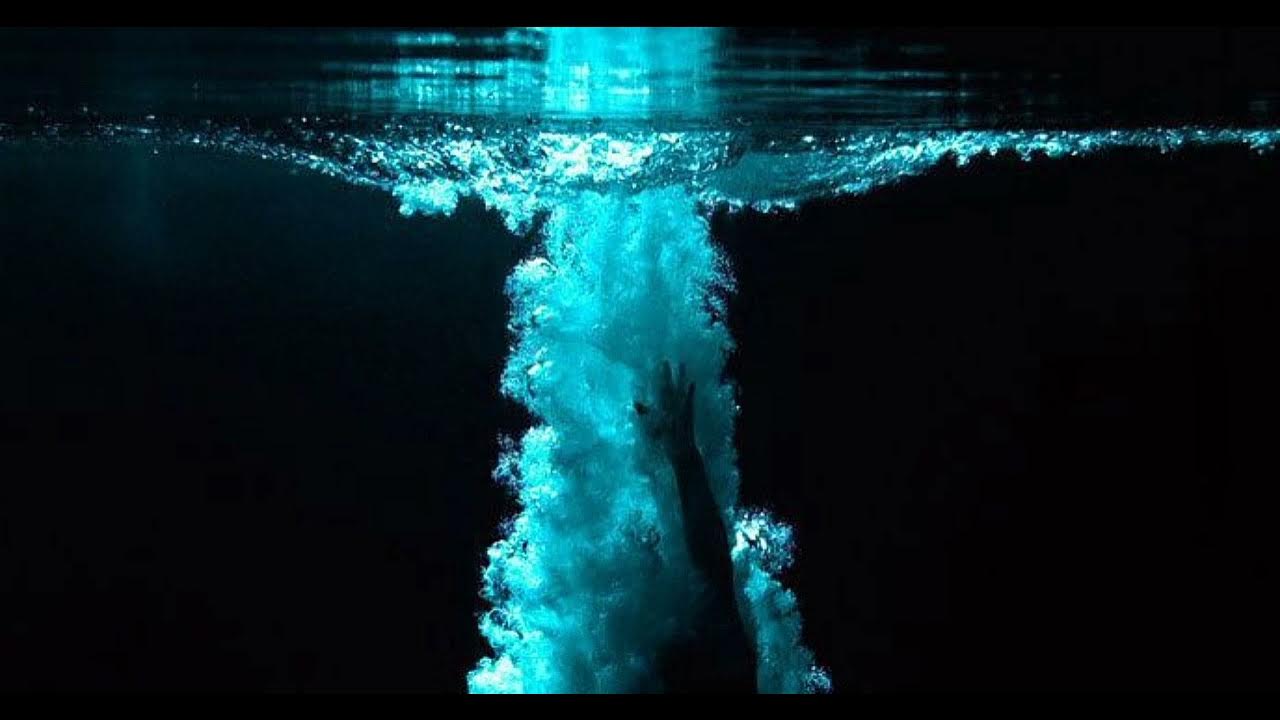 аватарки со смыслом. вода знаешь что дальше. вода химия. теория стакана воды. девушка на пристани.