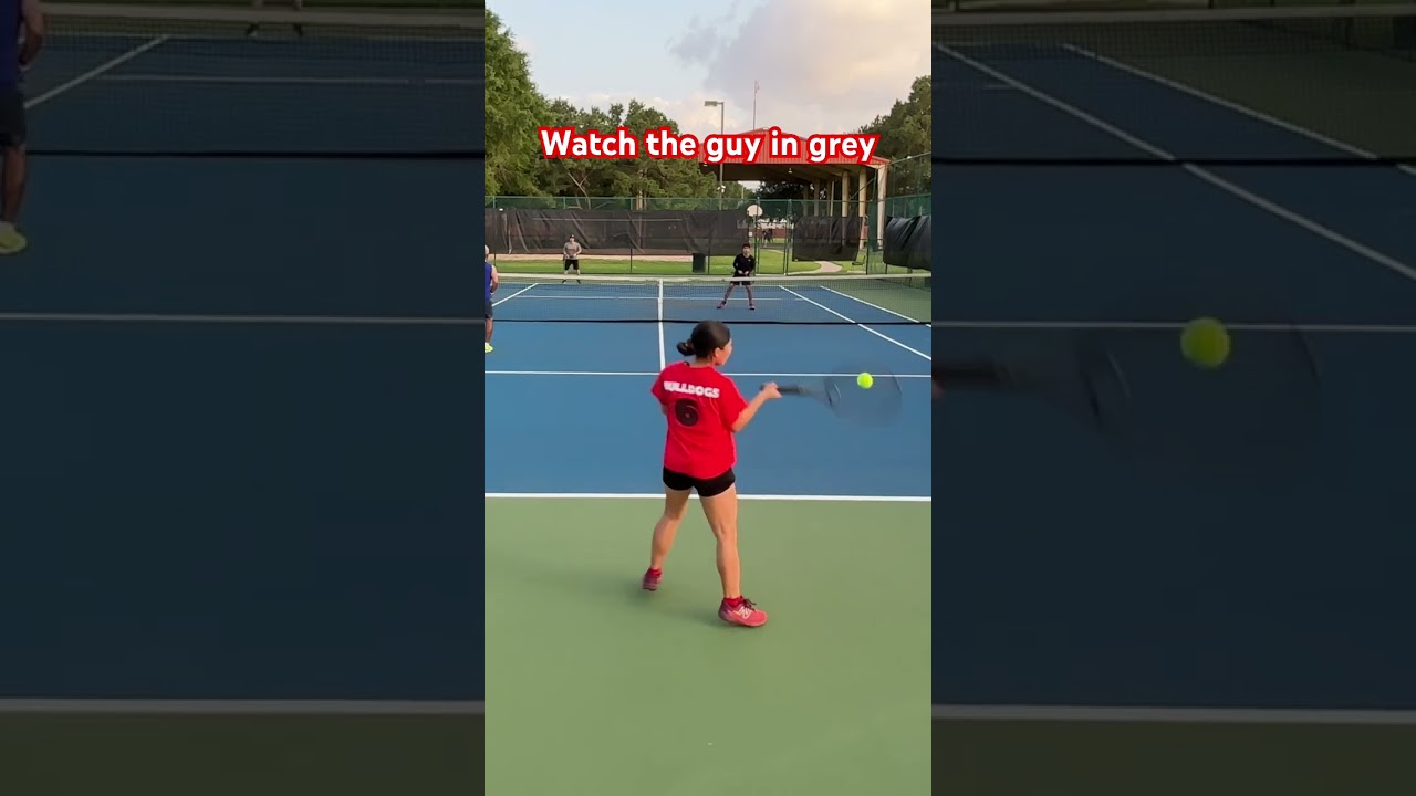 What happened? 🫢🫢🫢 #tennis #shorts #fail #funny