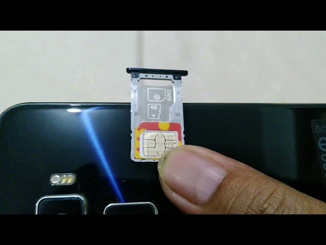 Cara Memasang microSD  HP class=