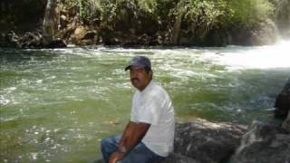 ANA CAMPOS DE PASEO EN EL RIO