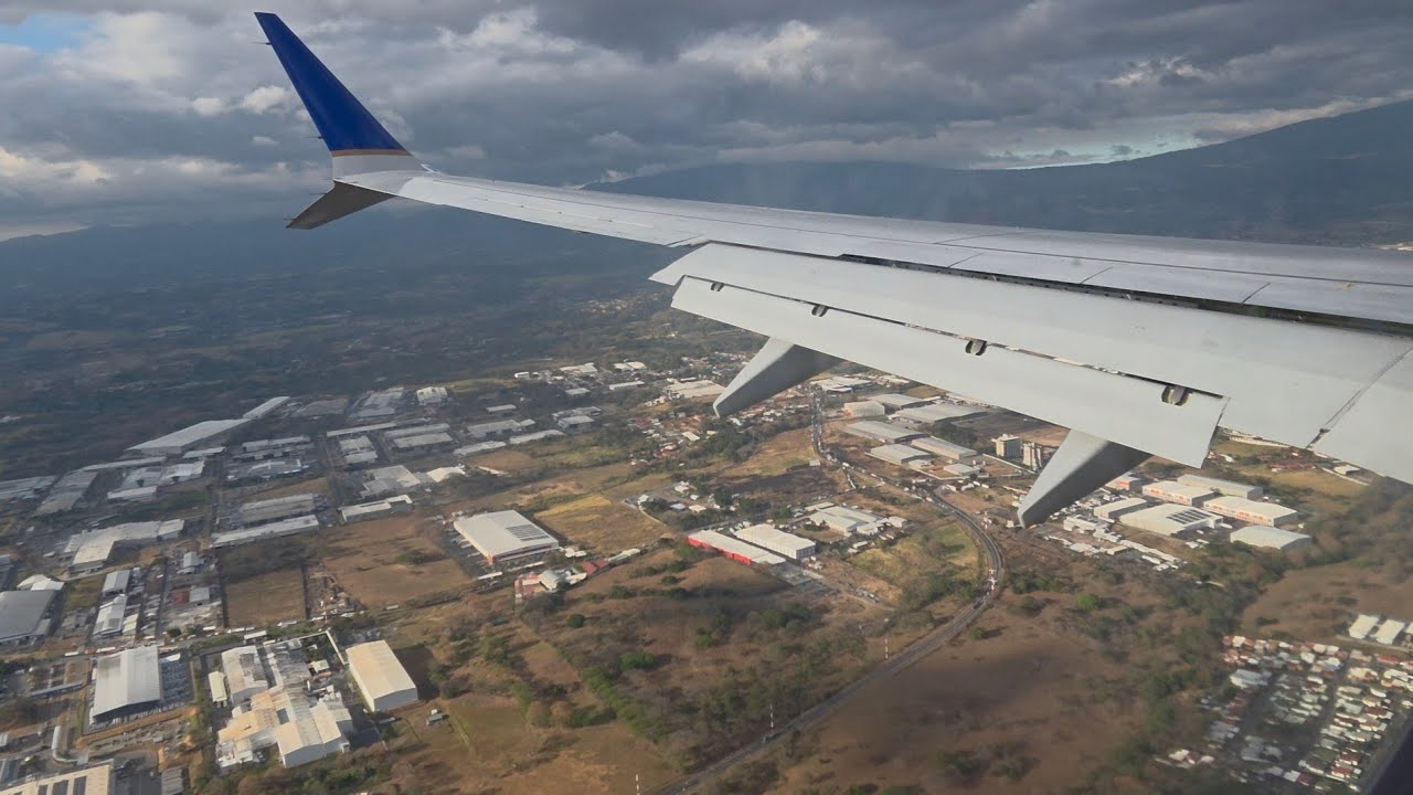 Aterrizando en San Jose Costa Rica Copa Airlines CM116