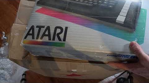 Two Indus GT disk drives and Atari 800XL unboxing, testing and fixing!