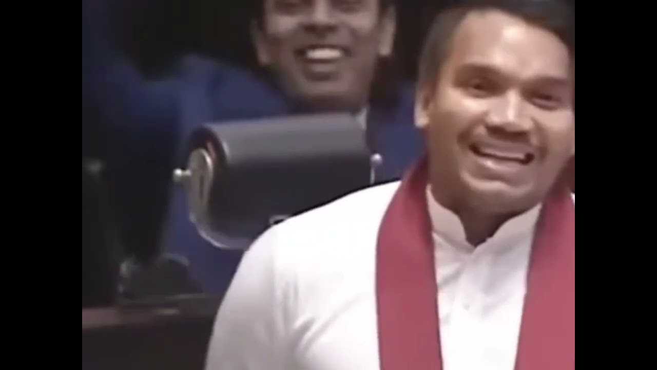 உறவுகள். எல்லாத்தையும் நம்பி நாங்கள் நடுத்தெருவில் நிக்கிறோம். இவர் எங்களுக்கானவரா. சிந்தியுங்கள்.