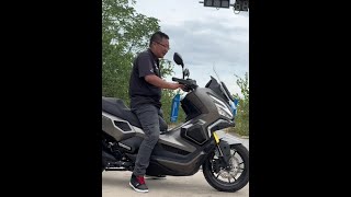 光阳X350踏板操控轻盈有驾驶乐趣 相比s350更适合长途 #光阳X350 #中国摩托车年度新品推荐