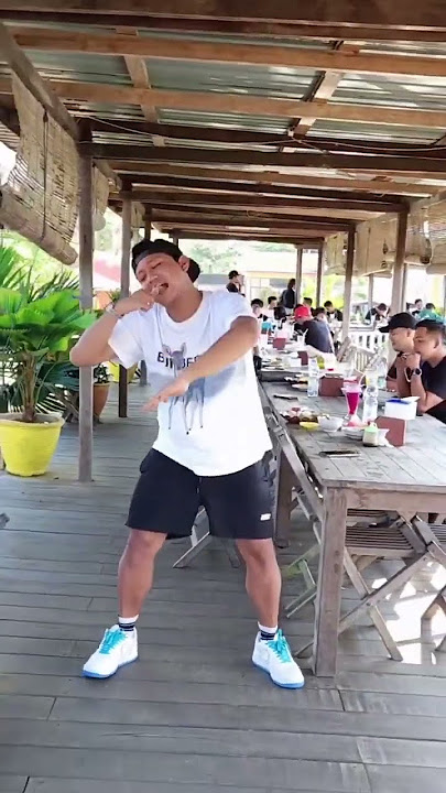 yang lagi viral deny caknan joget cah cah cahyaning |||taman jurug