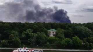 08.07.2015 - В Москве горит территория бывшего завода ЗиЛ 08.07.2015 - В Москве горит территория бывшего завода ЗиЛ