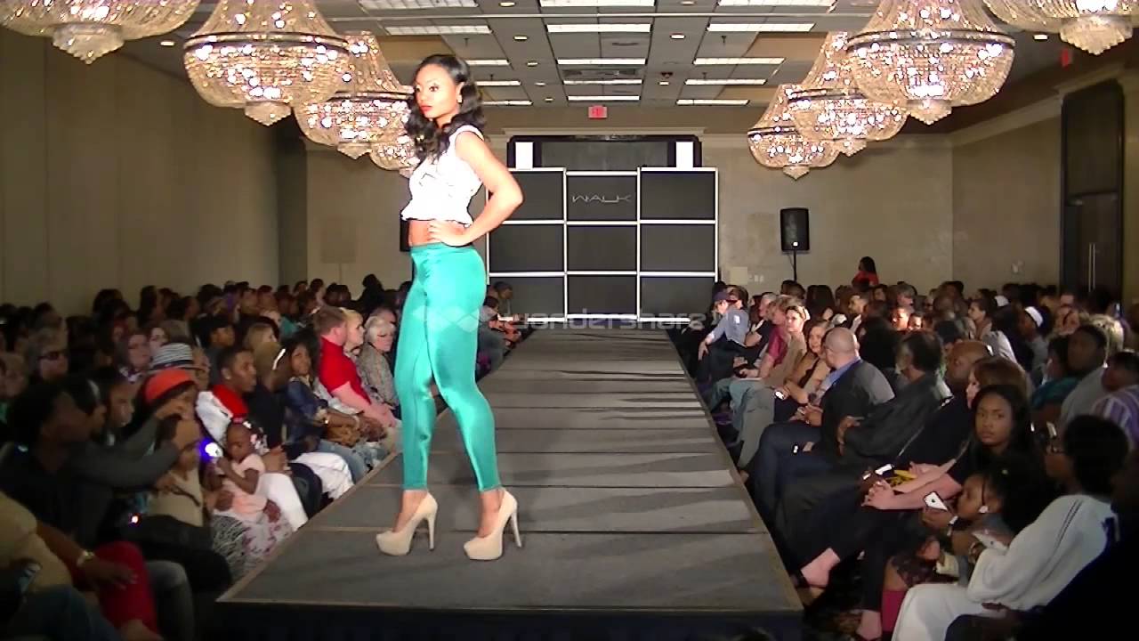 Walk Lansing Kayla Rain