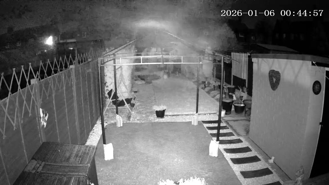 (6/1/2026) 00:43am HULL (Uk) BYC [0423]