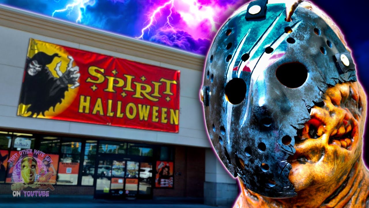 SPIRIT HALLOWEEN Middleburg Heights Ohio 2025 in Abandoned Party City! | Halloween 2025