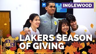 Jordan Clarkson, Lakers Donate Thanksgiving Food For Those In Need image