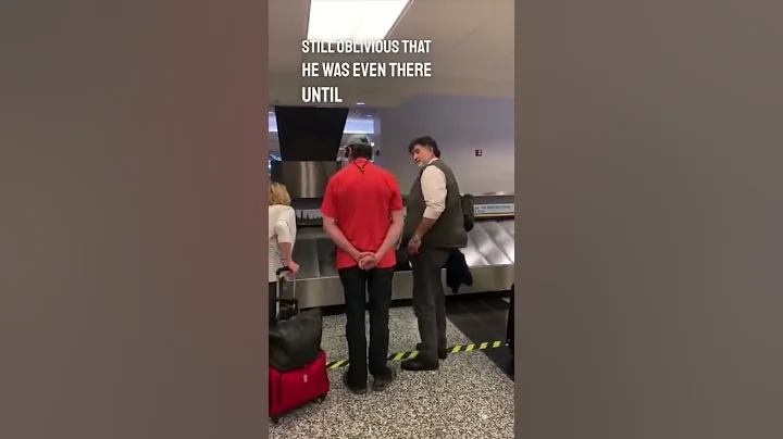 He reunited with his brother after 20 years of not seeing each other 👏❤️